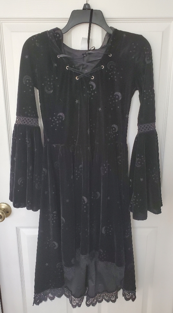 Velvety witchy hooded dress
